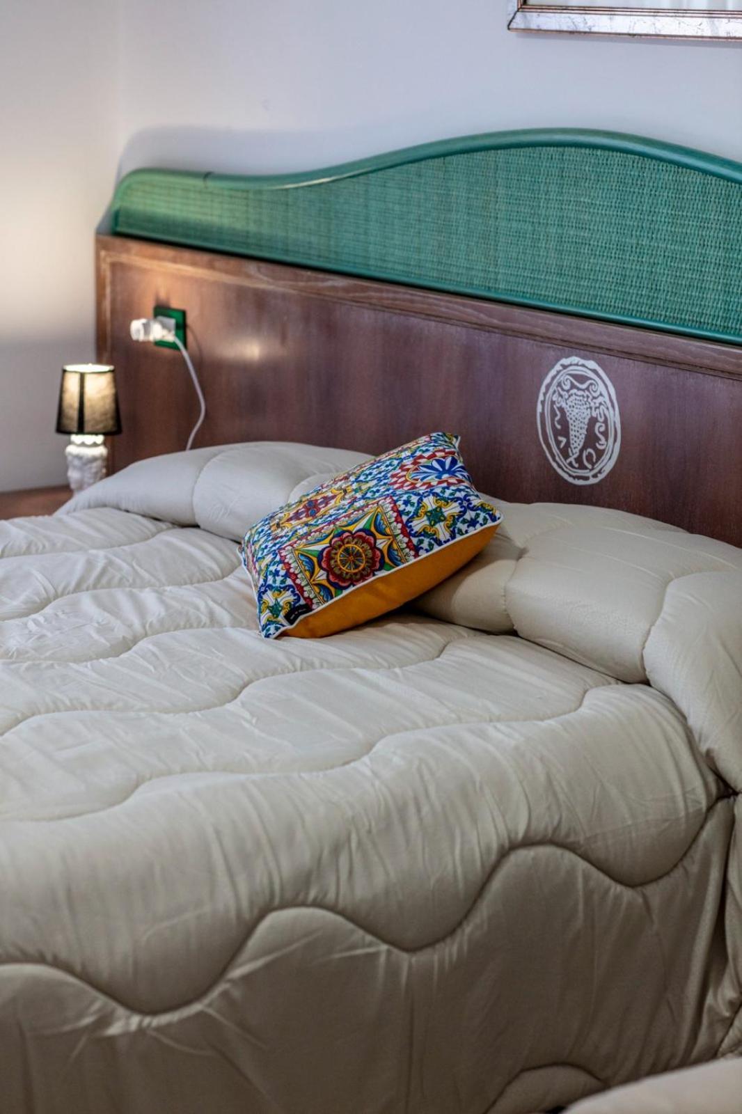 Suite Apartment Таормина Екстериор снимка